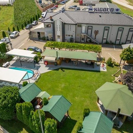 Garni Hotel & Spa Nicolo Kruševac Extérieur photo