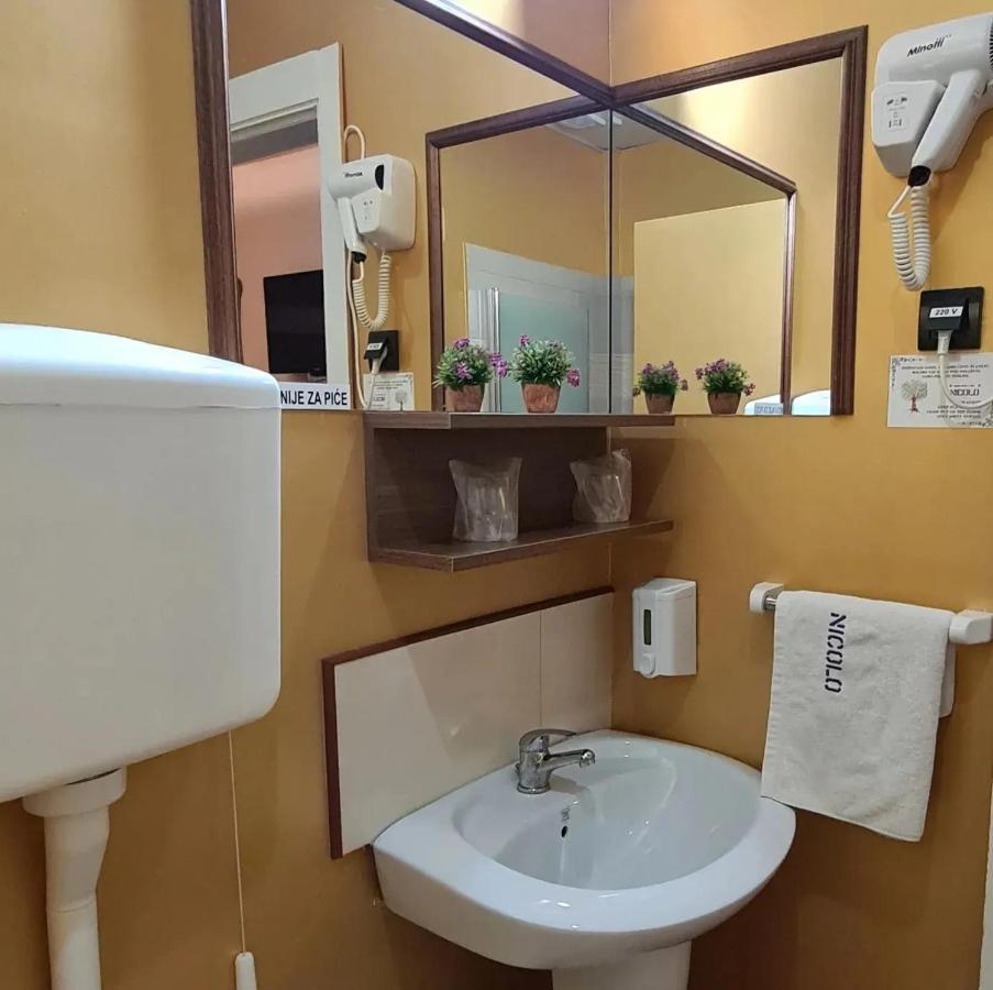 Garni Hotel & Spa Nicolo Kruševac Extérieur photo