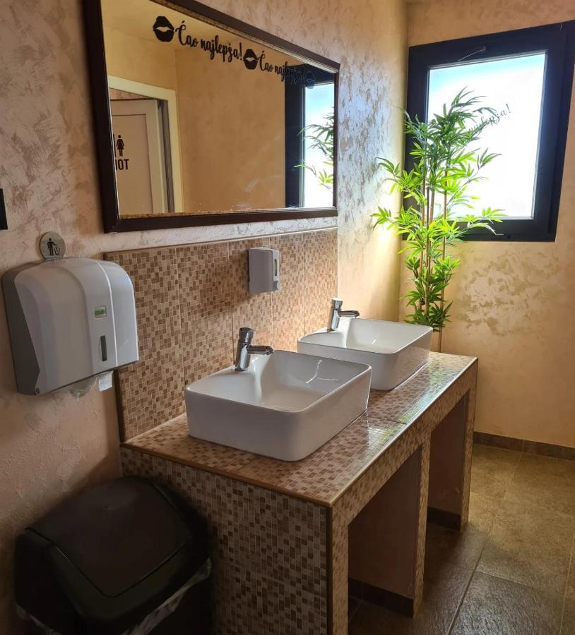 Garni Hotel & Spa Nicolo Kruševac Extérieur photo